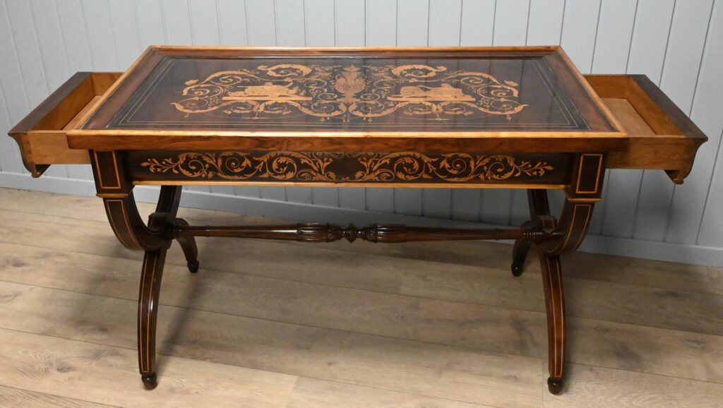 Table à thé ou à écrire