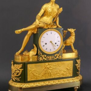 "Pendule Diane Chasseresse"