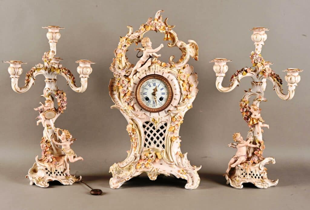 Garniture en porcelaine allemande