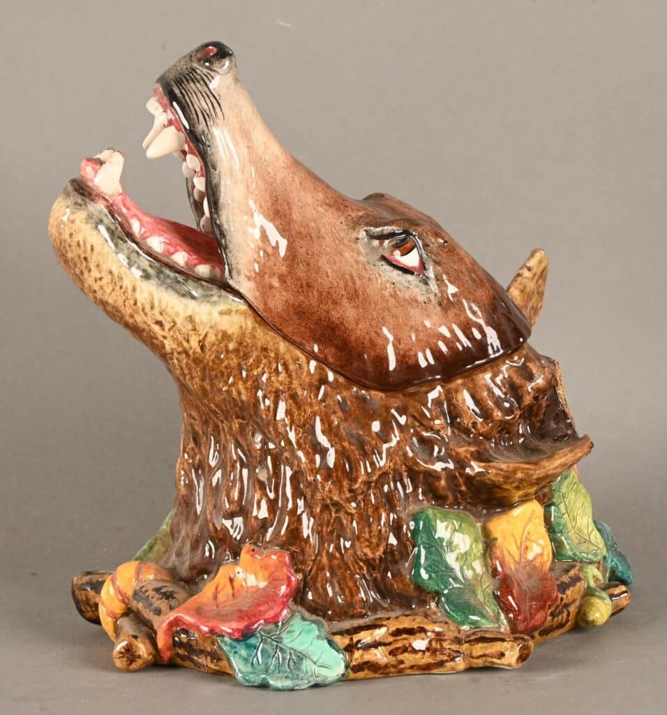 Gien Tête de Loup en terrine en barbotine