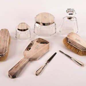 Ensemble de toilette Art-Déco en cristal et argent de la Maison Delheid