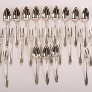 Suite de 12 cuillères et douze fourchettes