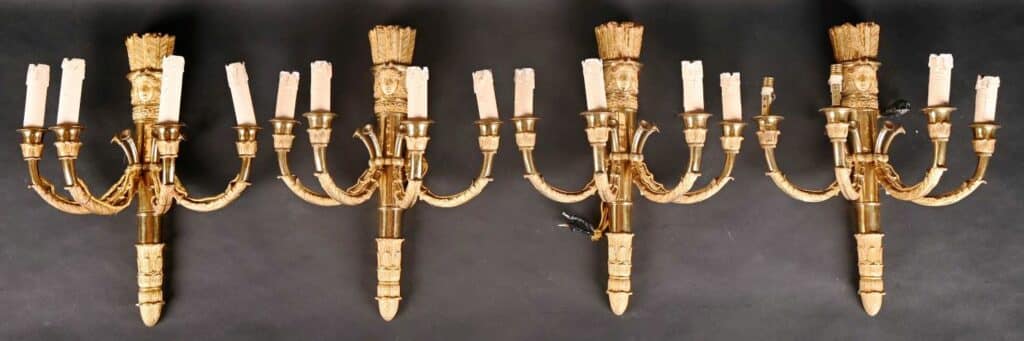 Quatre appliques aux carquois