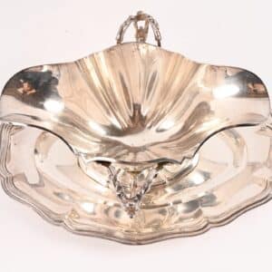 Lot n°146 - Saucière et son présentoir en argent 800