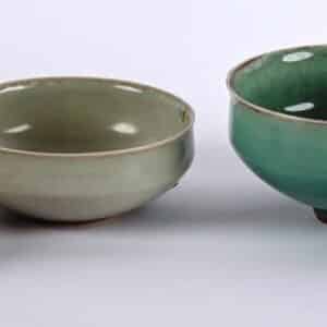 Lot composé de quatre coupes rondes en céramique scandinaves