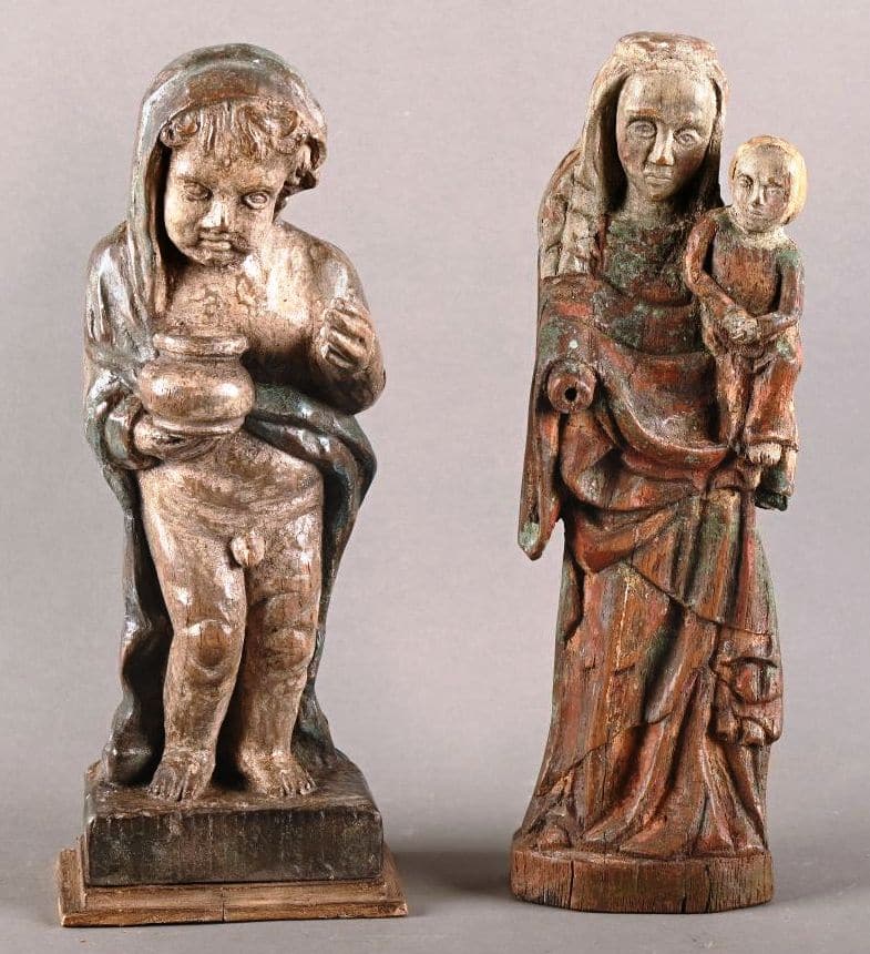 Deux sculptures en bois polychrome