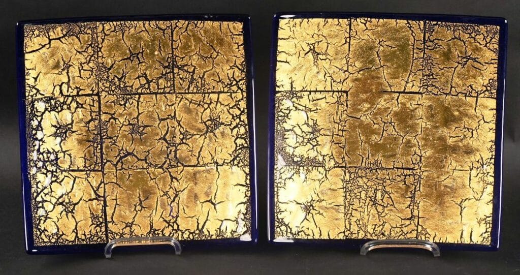 Murano 2 assiettes en verre bleu