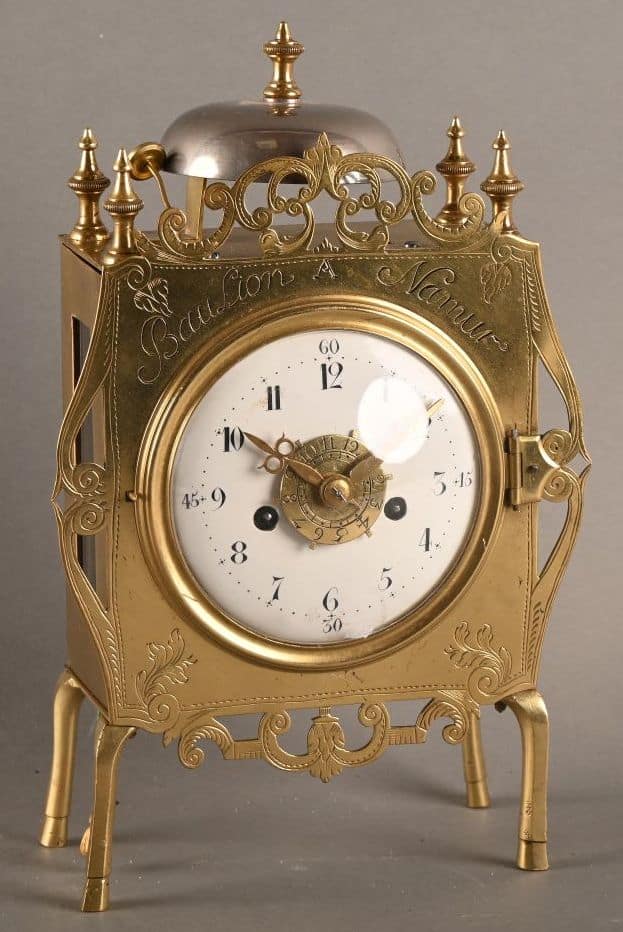 Pendulette Baulion à Namur